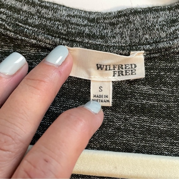 Aritzia Wilfred Free Devinette Marled Green V Neck Lightweight Knit Top Sz SM - Picture 5 of 12